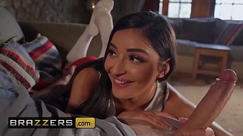 Gençler Büyük Seviyor – (emily Willis, Danny D) – Mükemmel Bir Sürtük Pratikle Olur – Brazzers