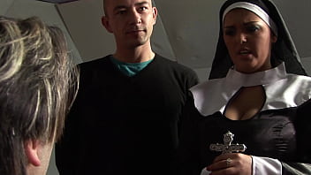 Günahkar Rahibeler Yeminlerini Bozuyor 2k