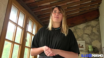 Davina, Yağmur Altında Sertçe Arkadan Almayı çılgınca Seviyor.