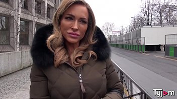 Muhteşem Milf Aubrey Black Fransız Erkeğiyle Ateşli Bir Gece Yaşıyor