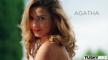 Agatha’nın Ateşli Göt Deliğini Coşkuyla Siken Partneriyle çılgın Anal Sahnesi