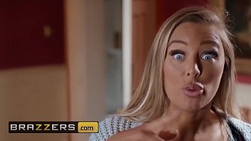 Kiki Minaj Ve Danny D Ile Çıplak Mahalle Gezisi – Brazzers