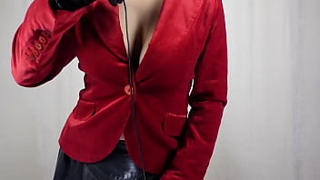 Sesimi Kullanmaya Karar Verdim… Yavaşça Başlıyorum… Ama Daha Fazlası Geliyor…