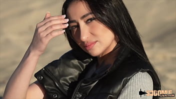 Didi, şu Fettan Yaratık, Kızgın Bir Gecenin Ateşini Yakıyor!